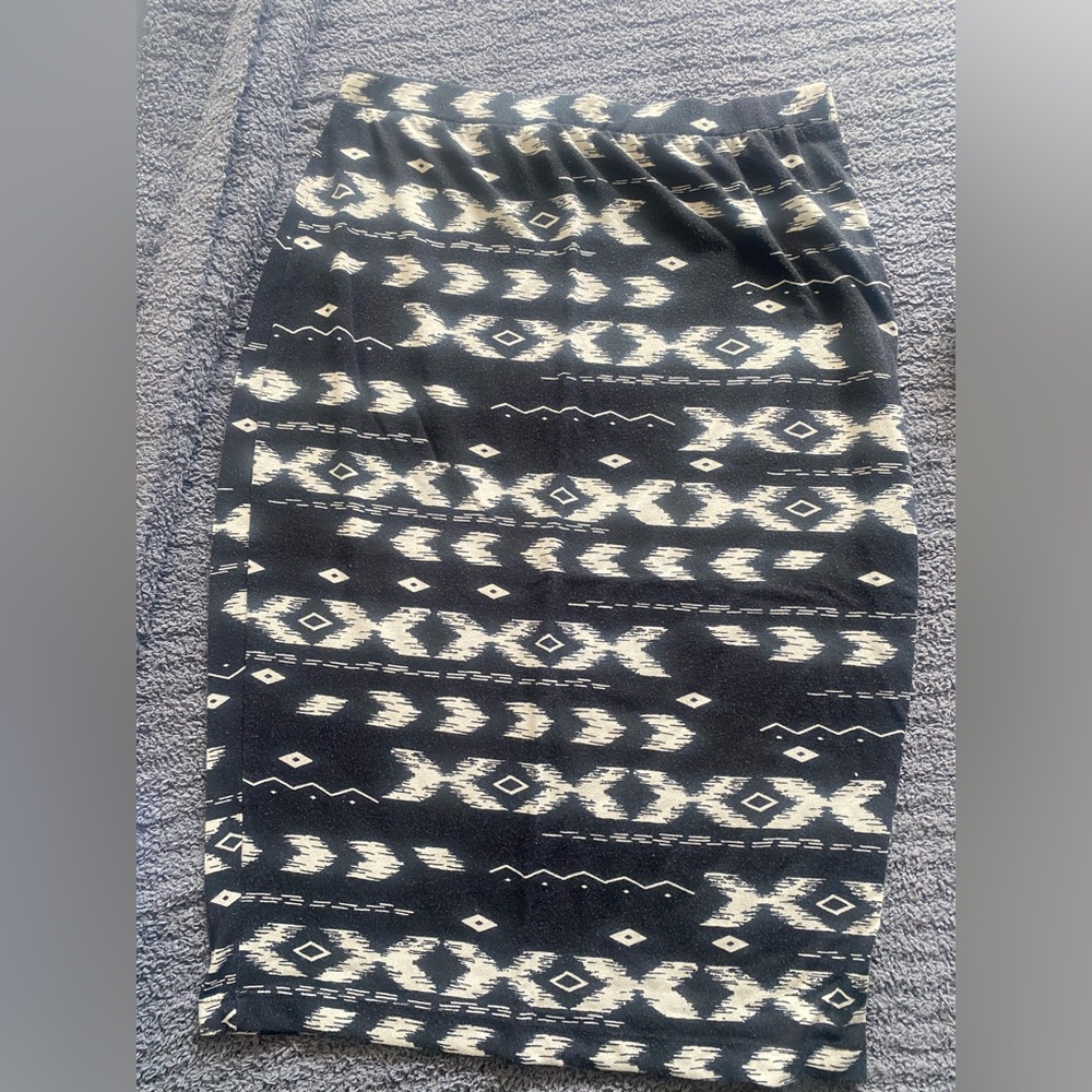 Black & White Aztec Print Pencil Skirt